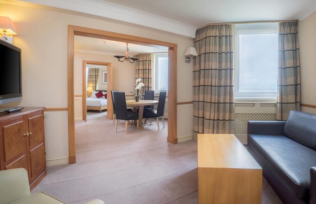 Grand Hotel Blackpool Eksteriør billede A room at the hotel